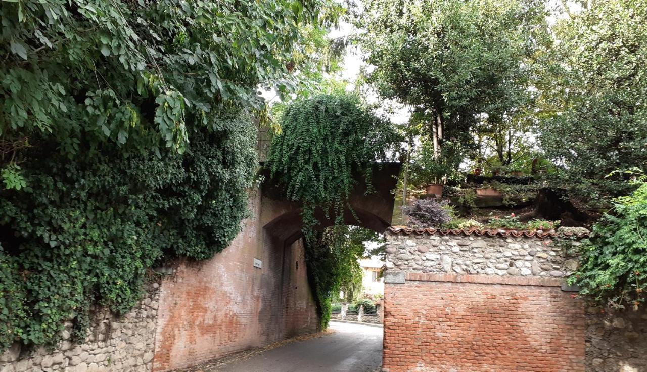 Vicolo Del Nido B&B Paderno Franciacorta Exterior foto